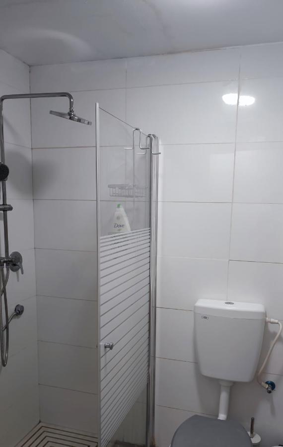 Studio Apartment 12 Minutes From Bahai'S Garden 海法 外观 照片